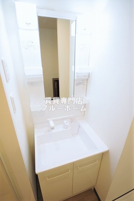 洗面設備　独立洗面台です！