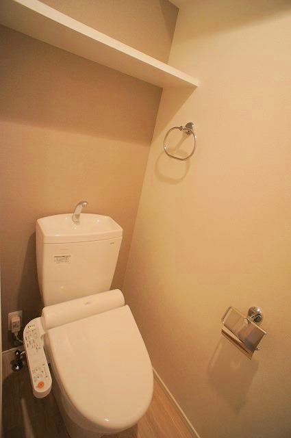 トイレ　別号室