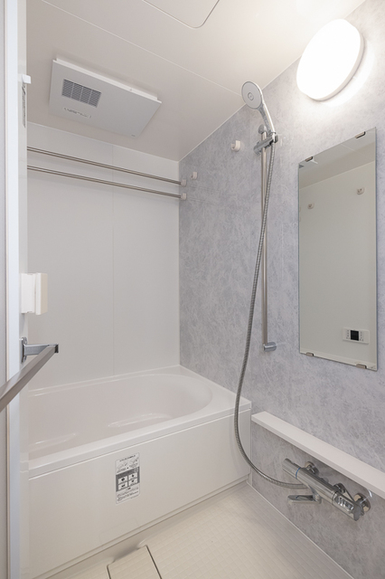 バス・シャワールーム　※写真は同タイプ住戸です。