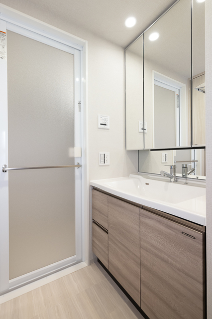 洗面設備　※写真は同タイプ住戸です。