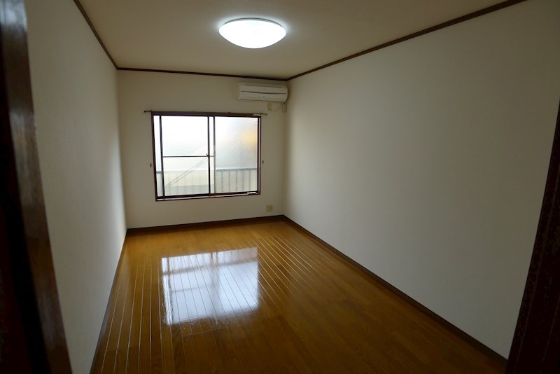 居室・リビング　写真は別号室参考写真です。