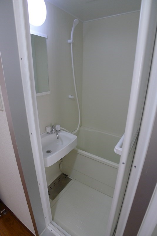 バス・シャワールーム　写真は別号室参考写真です。