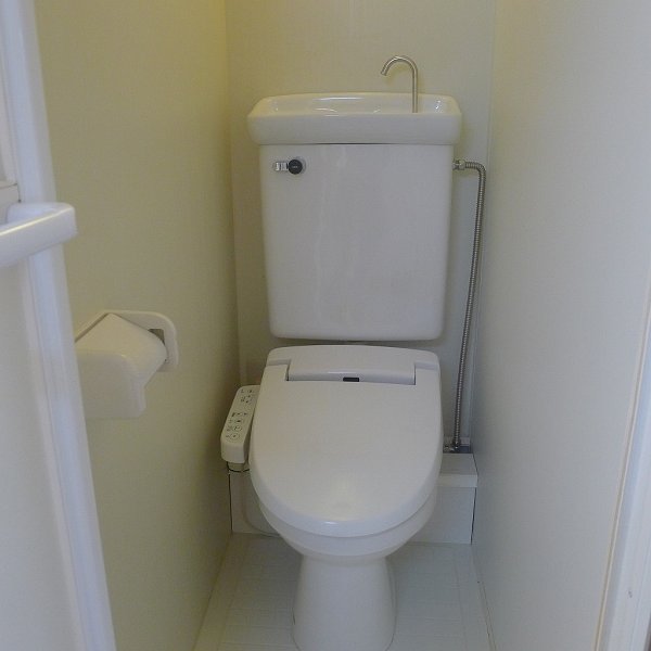 トイレ　写真は別号室参考写真です。