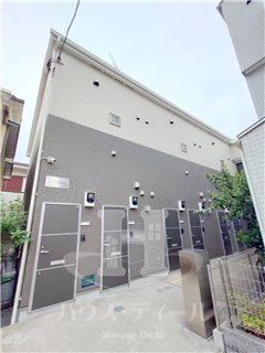 建物外観　落ち着いた雰囲気の外観です