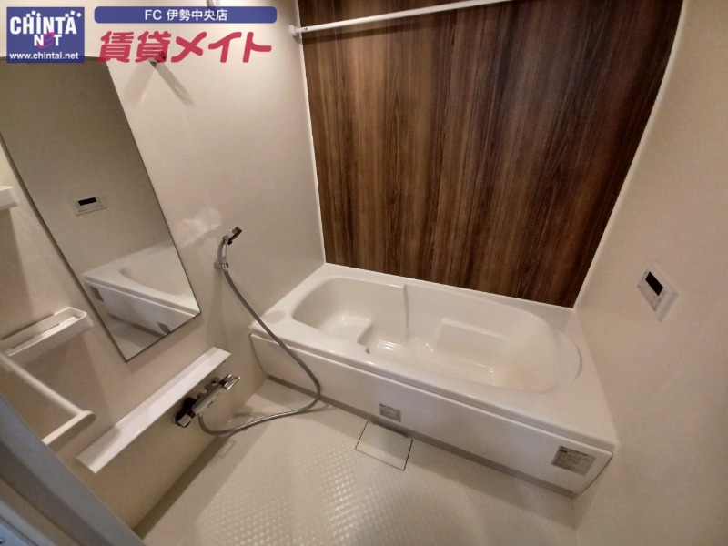 バス・シャワールーム　同型参考写真