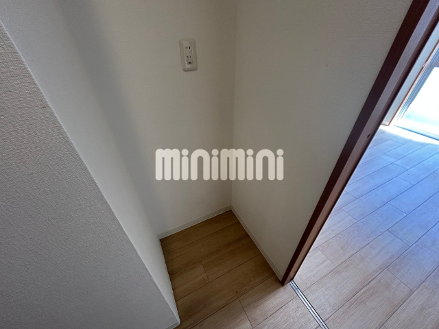 眺望　広々８帖のお部屋です。