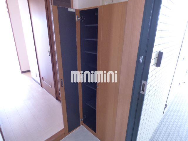 その他部屋・スペース　たっぷり収納できる下駄箱付き。
