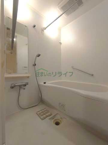 バス・シャワールーム　別部屋の参考写真です。