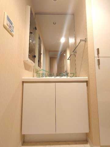 洗面設備　別部屋の参考写真です。