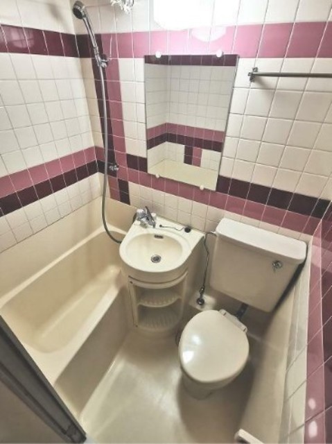 バス・シャワールーム　バスルーム