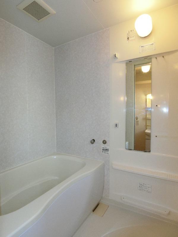 バス・シャワールーム　浴室