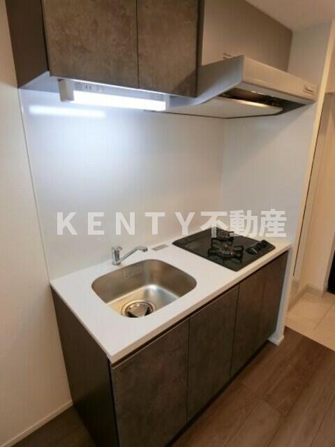 キッチン　コンパクトなキッチンで掃除もラクラク