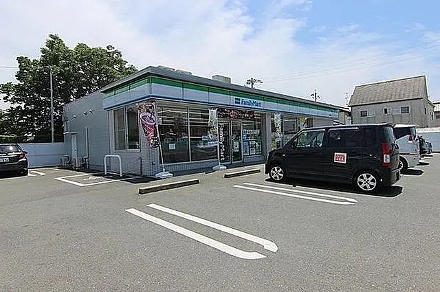 コンビニ　ファミリーマート 浜松篠原店（コンビニ）まで347m