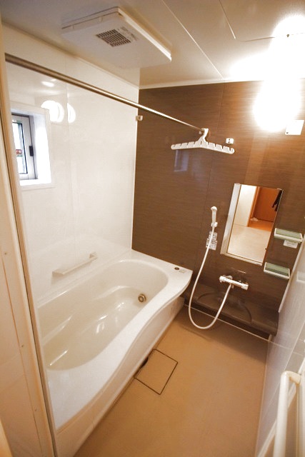 バス・シャワールーム　※写真は他号室です