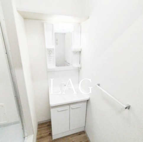 洗面設備　洗面台です。