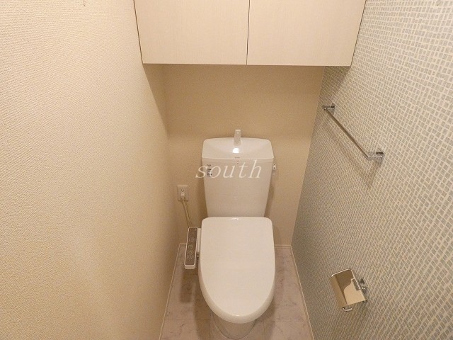 トイレ　ウォシュレット付きのトイレ