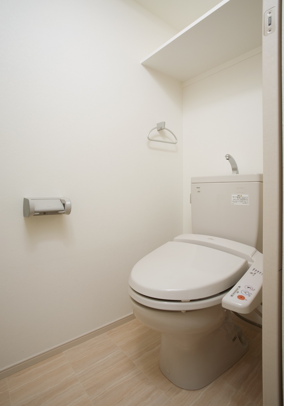 トイレ　ウォシュレット付