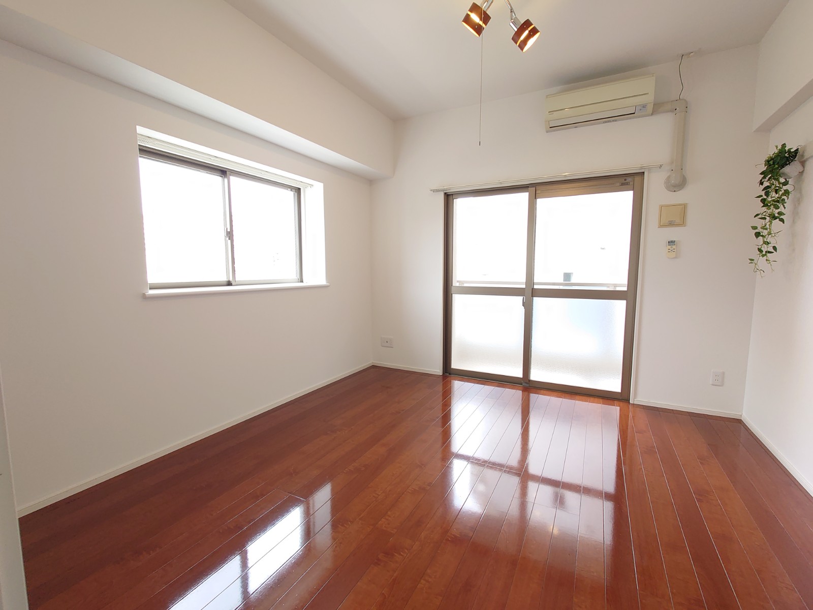 その他部屋・スペース　角部屋　2面採光