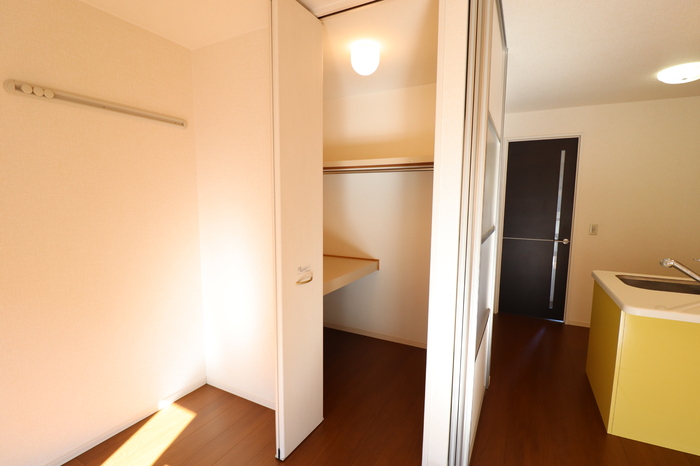 収納　※同タイプの部屋写真です