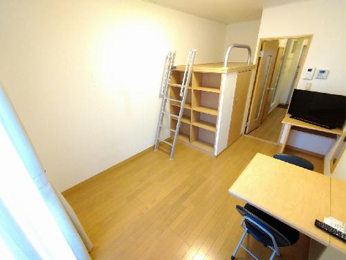 居室・リビング　2階以上は絨毯仕様です。