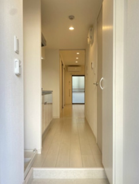 玄関　別部屋同仕様タイプ