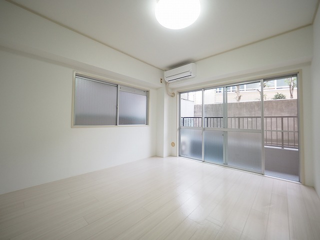 居室・リビング　※施工例