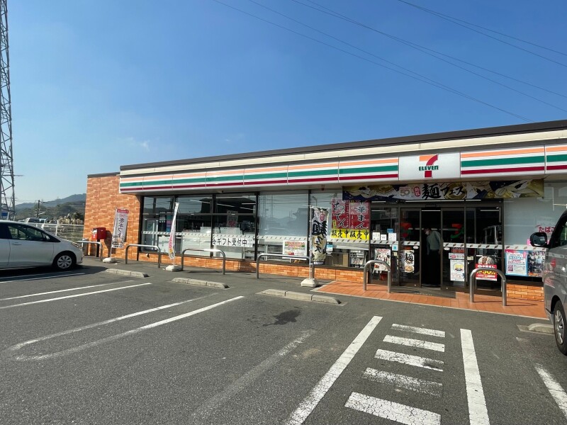 コンビニ　セブンイレブン　里庄町手の際店（コンビニ）まで644m