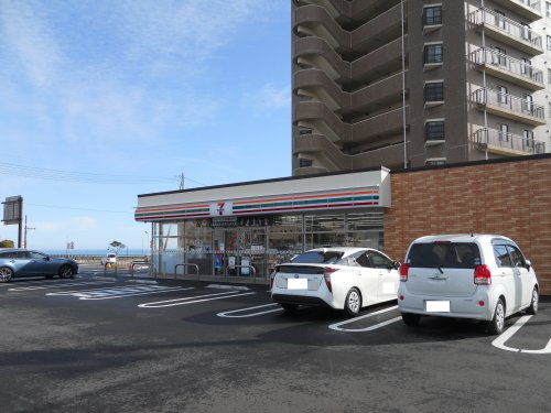 コンビニ　セブンイレブン日立旭町店（コンビニ）まで376m