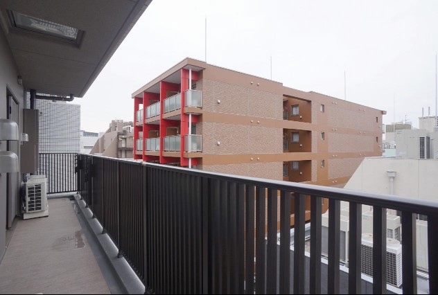 バルコニー　バルコニー