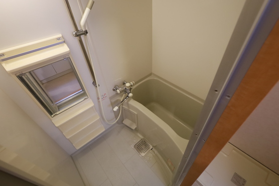 バス・シャワールーム　※別部屋の写真です