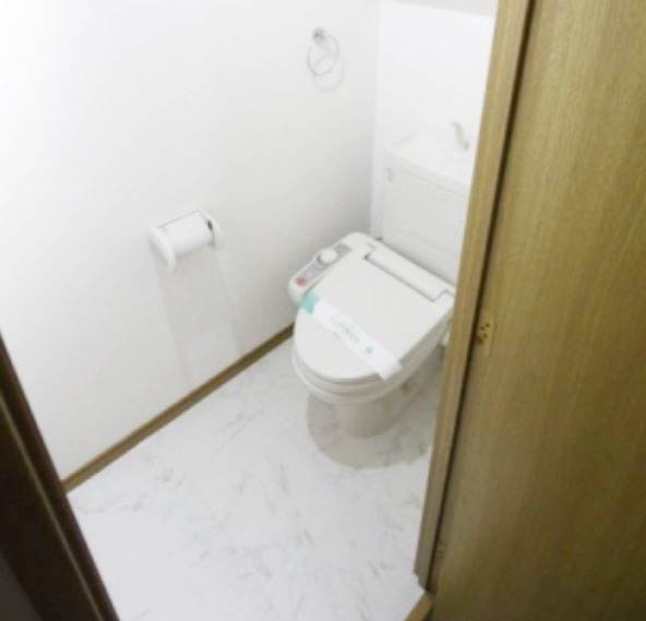 トイレ　★温水洗浄便座★