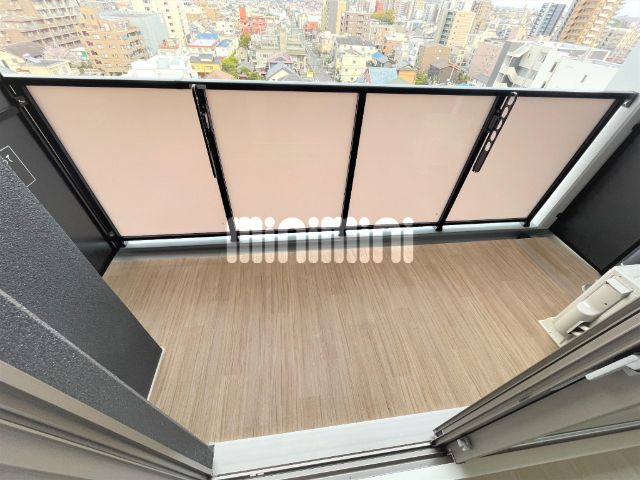 バルコニー　別部屋の写真です。