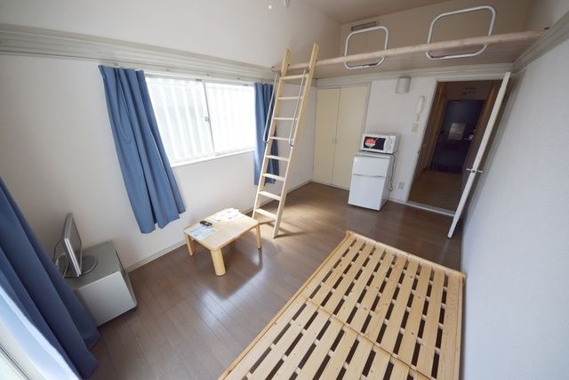 居室・リビング　★家具家電付きのお部屋です★