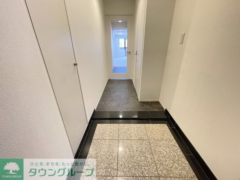 玄関　タウンハウジングレジデンス事業部　恵比寿店・赤坂店までお問…