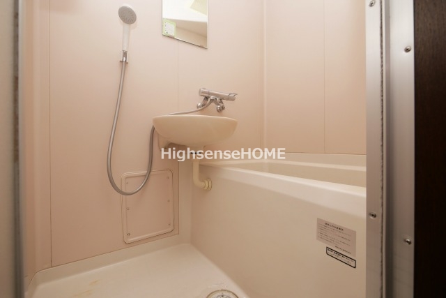バス・シャワールーム　ゆったり過ごせるお風呂です
