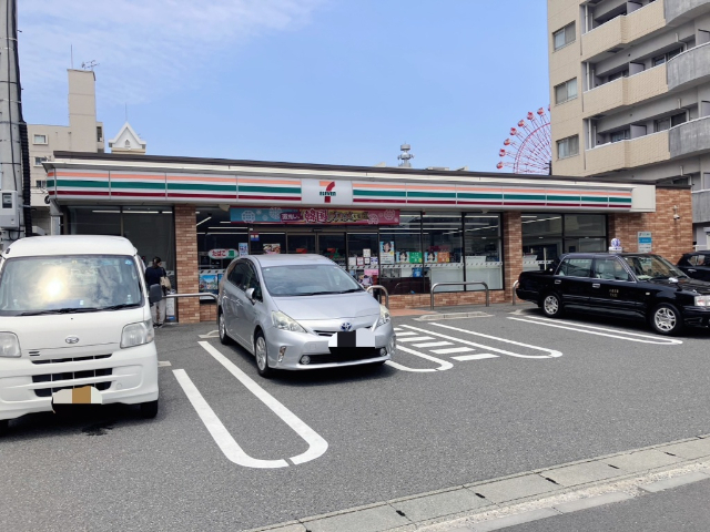 コンビニ　セブンイレブン小倉砂津１丁目店（コンビニ）まで333m