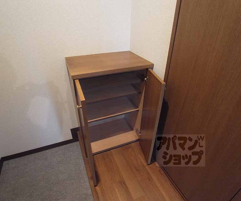 収納　靴箱です。