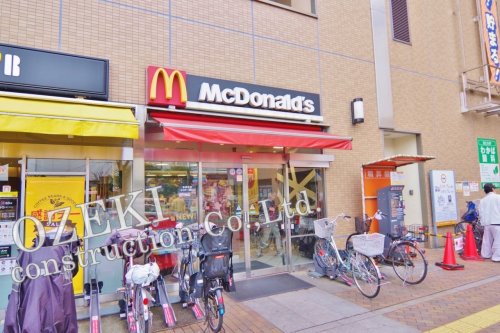 飲食店　マクドナルド北越谷東急ストア店（飲食店）まで610m