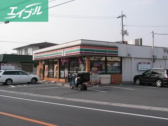 コンビニ　セブンイレブン総社大橋東店（コンビニ）まで377m
