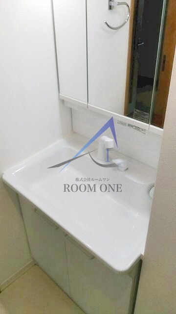 洗面設備　洗面台です。