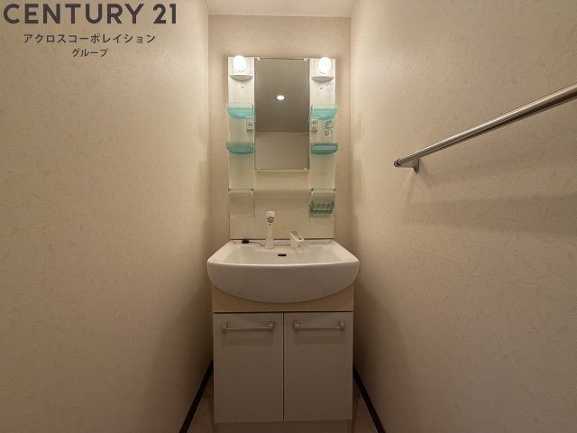 洗面設備　脱衣スペースもあります