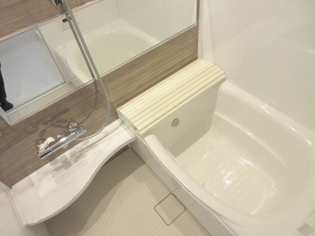 バス・シャワールーム　★追い炊き、浴室乾燥機完備★