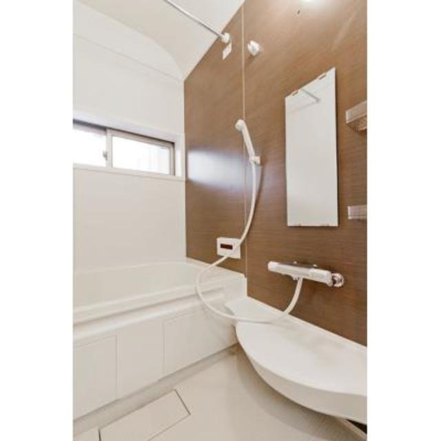 バス・シャワールーム　※写真は同タイプ住戸です。