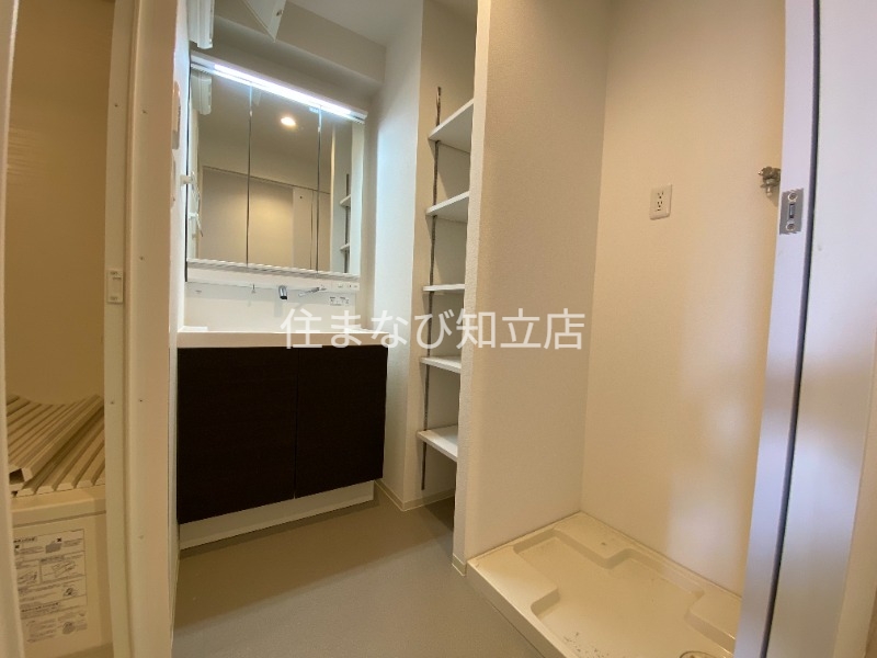 洗面設備　同型タイプ