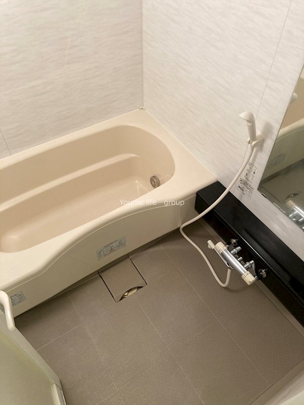 バス・シャワールーム　ゆったり使えるお風呂