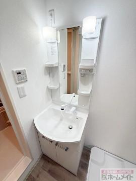 洗面設備　洗髪洗面化粧台