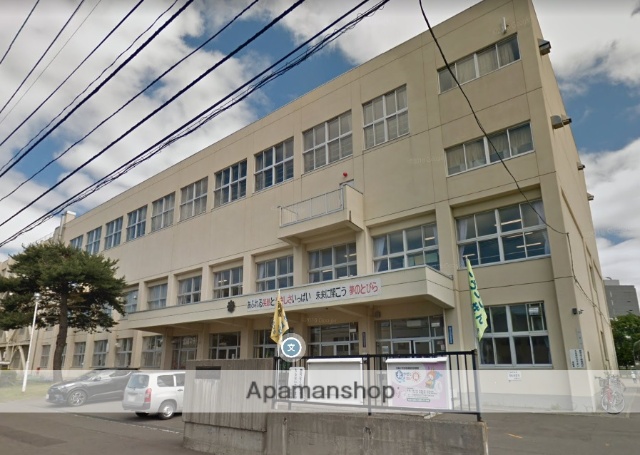 小学校　北陽小学校（小学校）まで410m