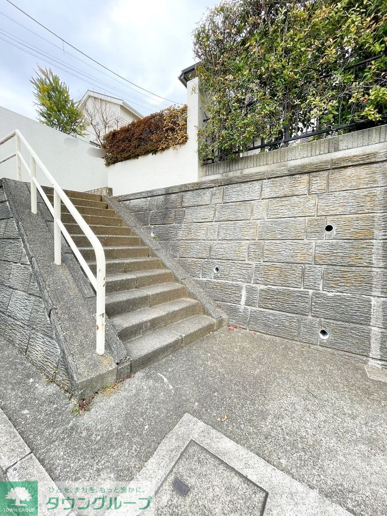 エントランス　庭