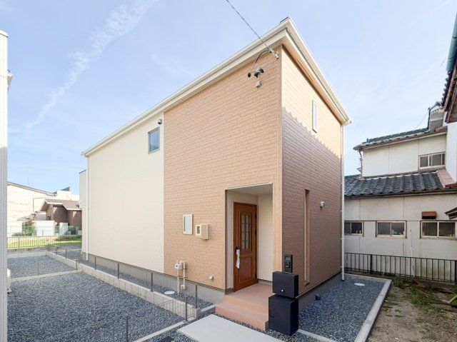 建物外観　新築で外観もきれいです！