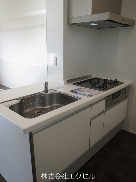 キッチン　ガスコンロ3口のシステムキッチン
